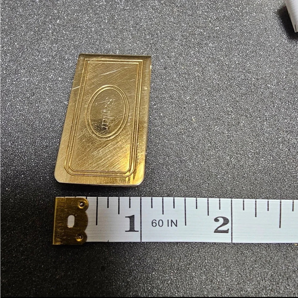 Vintage Gold Tone Money Clip Engraved "SKYLAR" 2" × 1" Unbranded - Picture 8 of 8